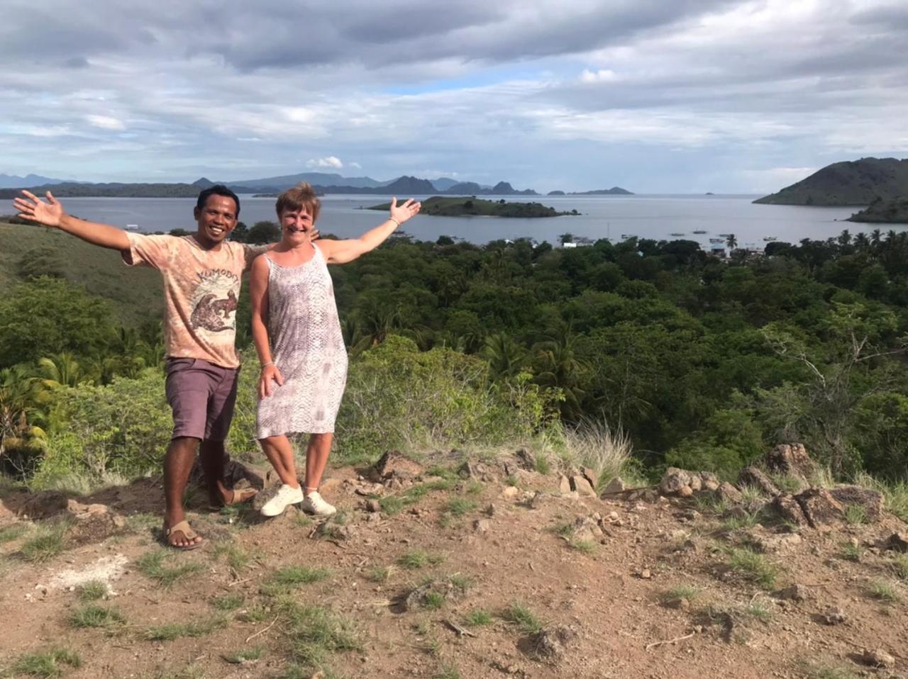 Ora Komodo Home Stay エクステリア 写真