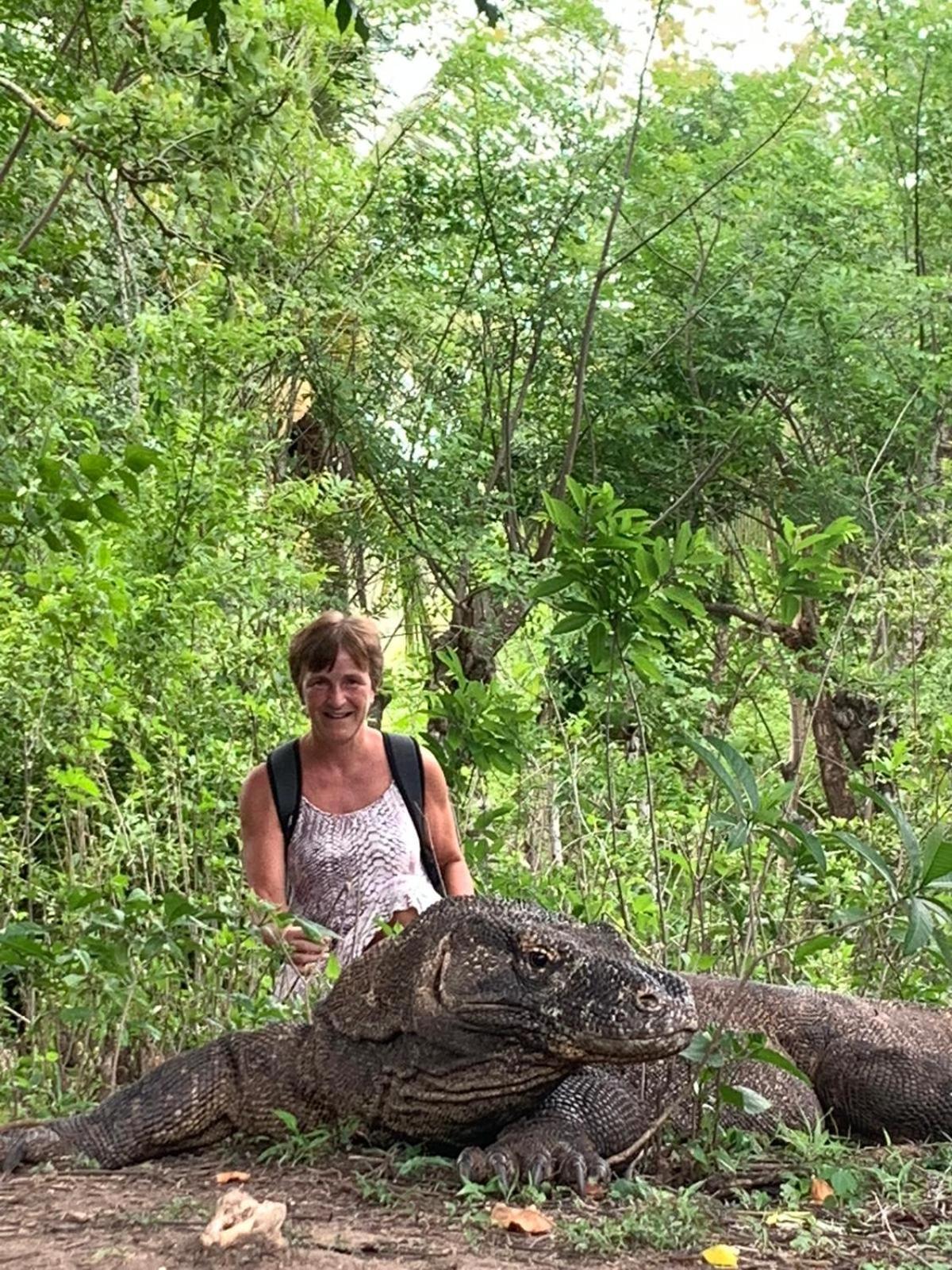 Ora Komodo Home Stay エクステリア 写真